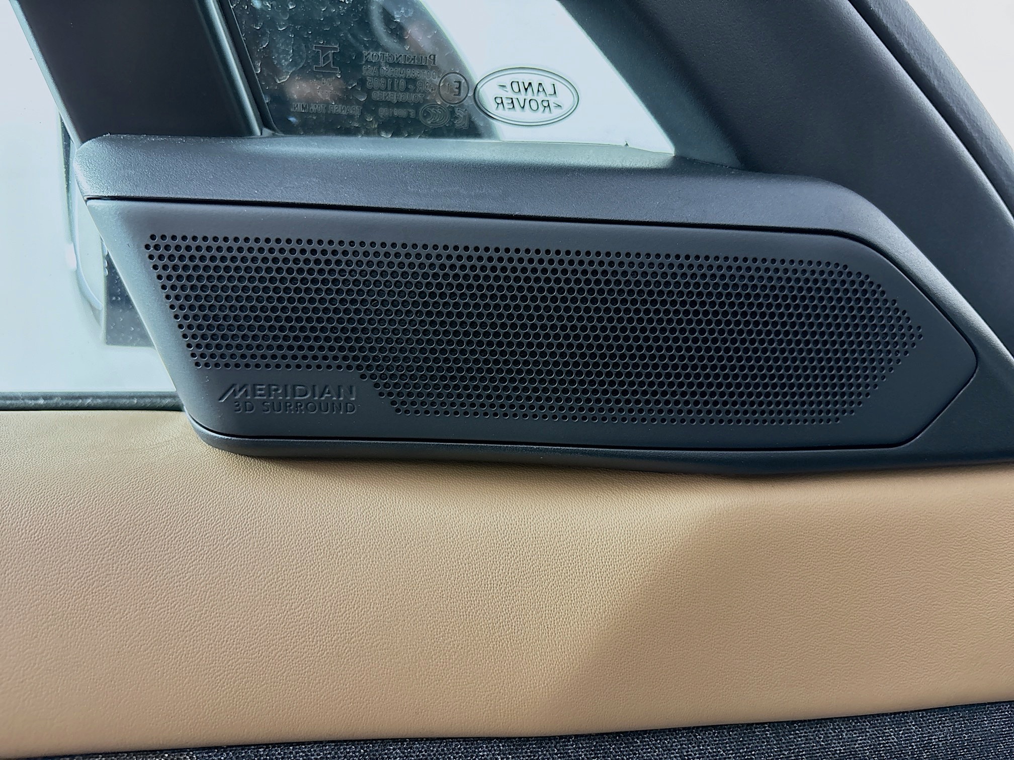 2025 Land Rover Range Rover Sport SE photo 14