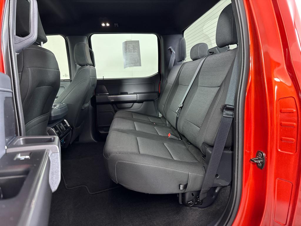 2023 Ford F-150 XLT photo 17