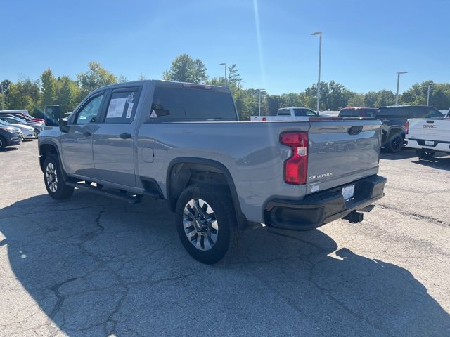2024 Chevrolet Silverado 2500HD Custom photo 3