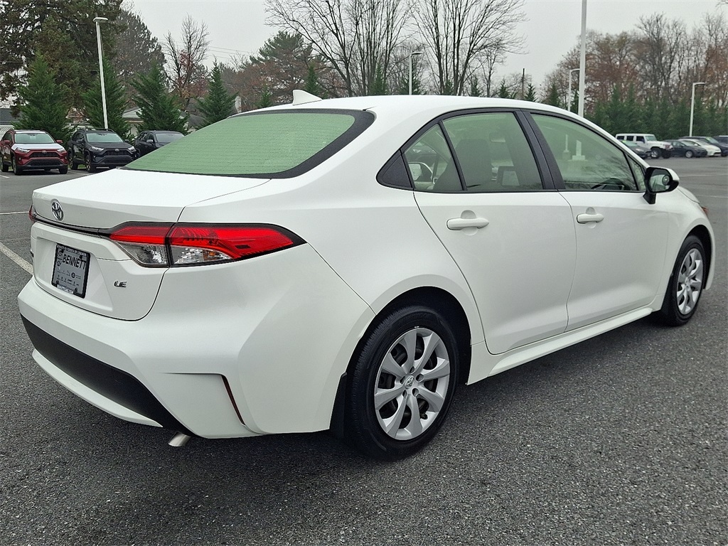 2021 Toyota Corolla LE photo 4