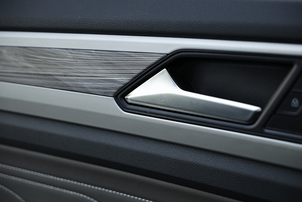 2022 Volkswagen Atlas Cross Sport V6 SE Technology photo 14