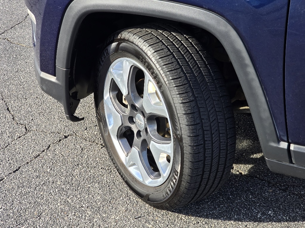 2019 Jeep Compass Limited photo 18