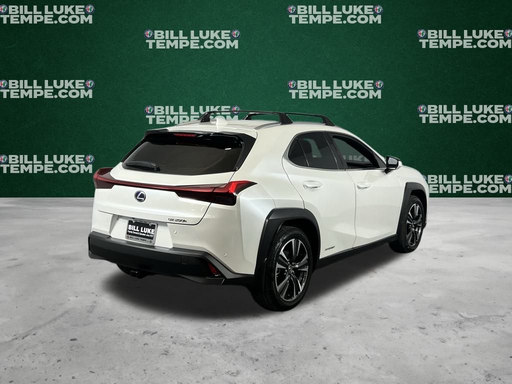 2021 Lexus UX 250h photo 5