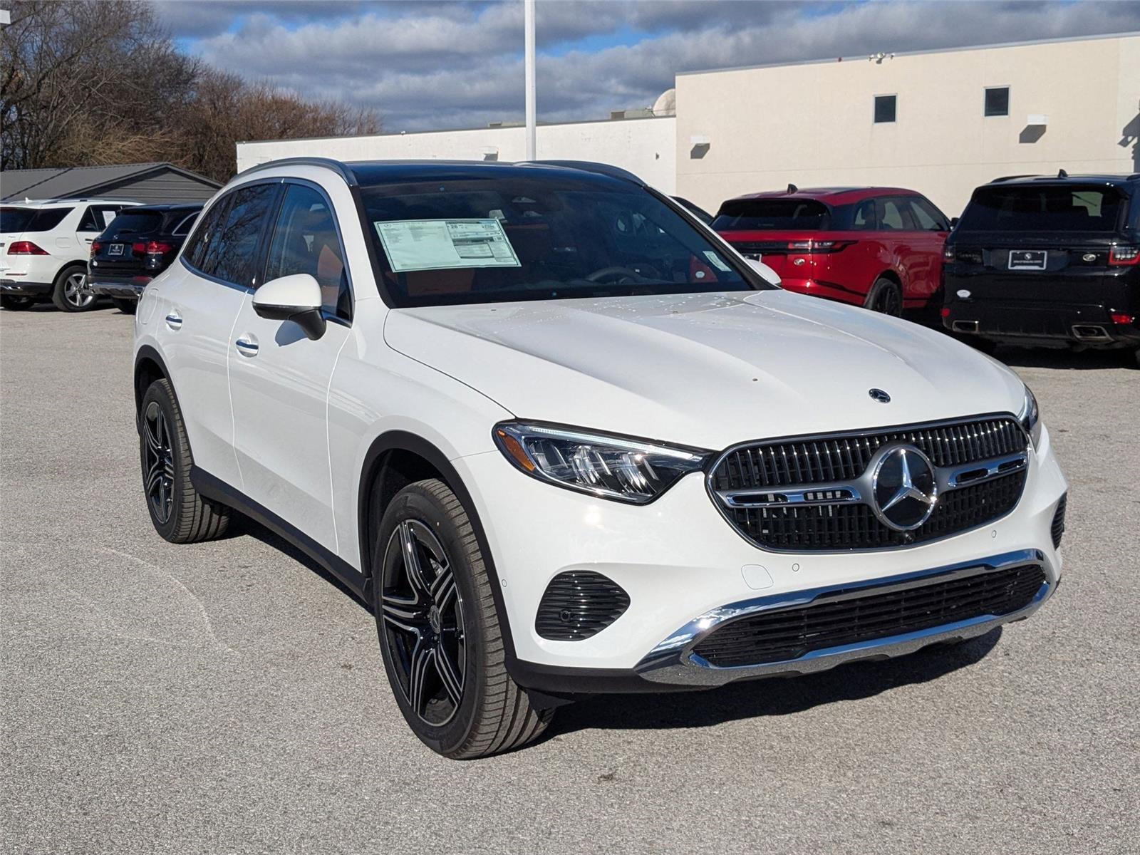 2026 Mercedes Benz GLC 300 4MATIC photo 3