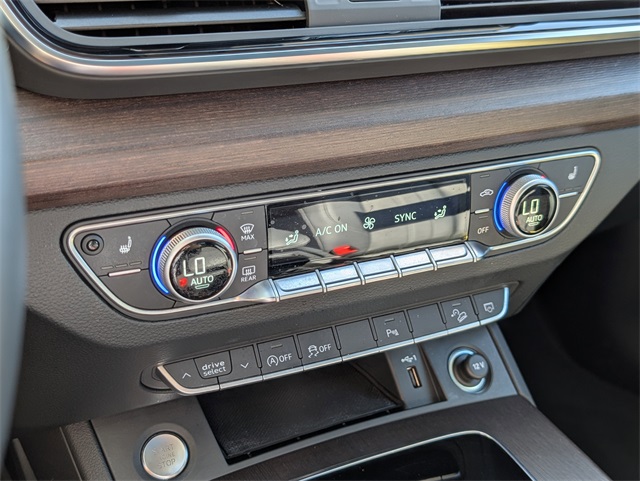 2022 Audi Q5 45 S line Premium photo 18