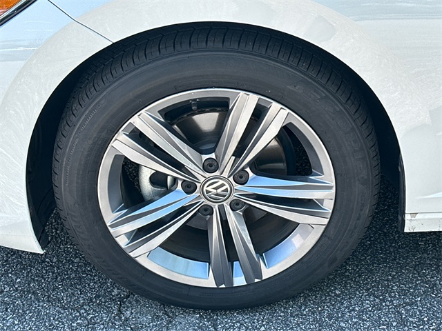 2021 Volkswagen Jetta R-Line photo 10