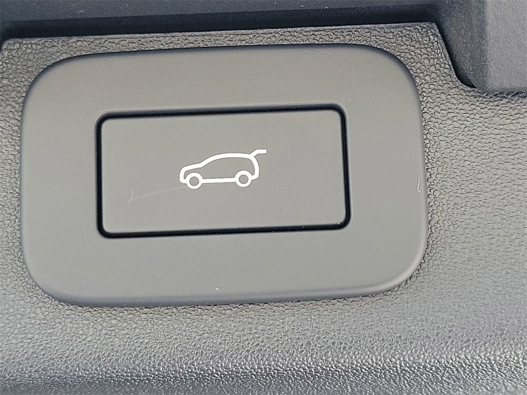 2025 Land Rover Discovery SE photo 12