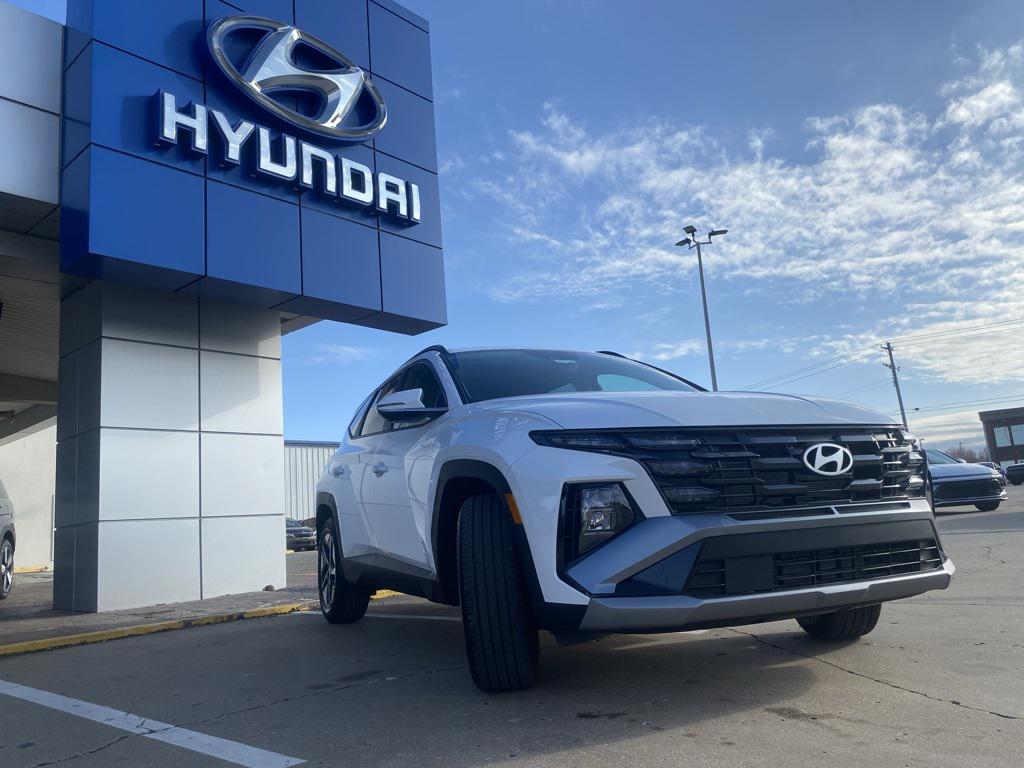 2025 Hyundai Tucson SEL Convenience photo 2