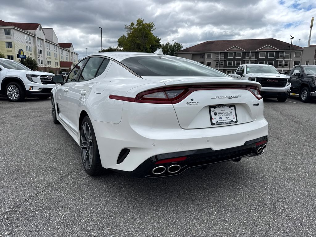 2020 Kia Stinger GT-Line photo 4