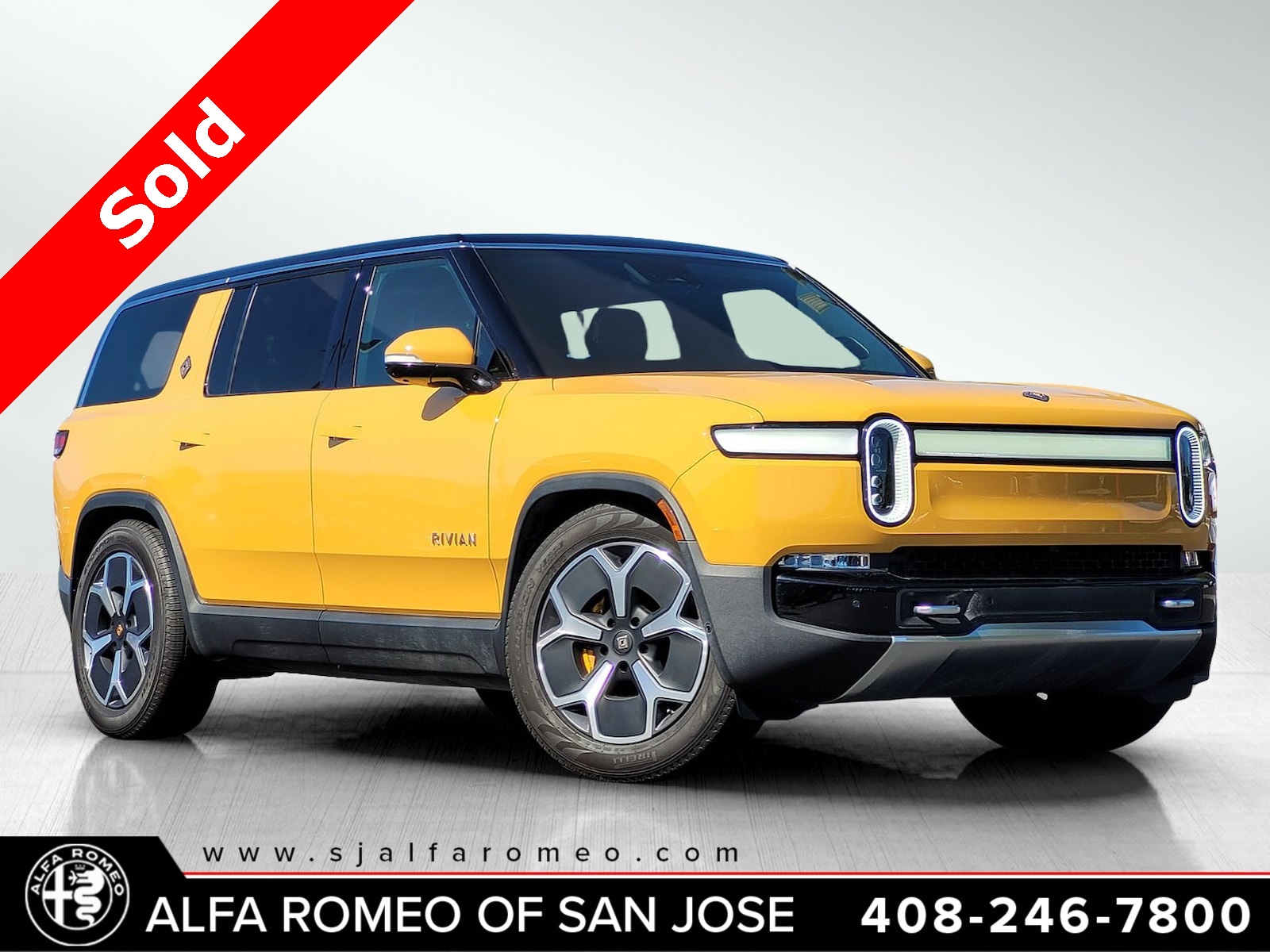 2023 Rivian R1S Adventure's photo