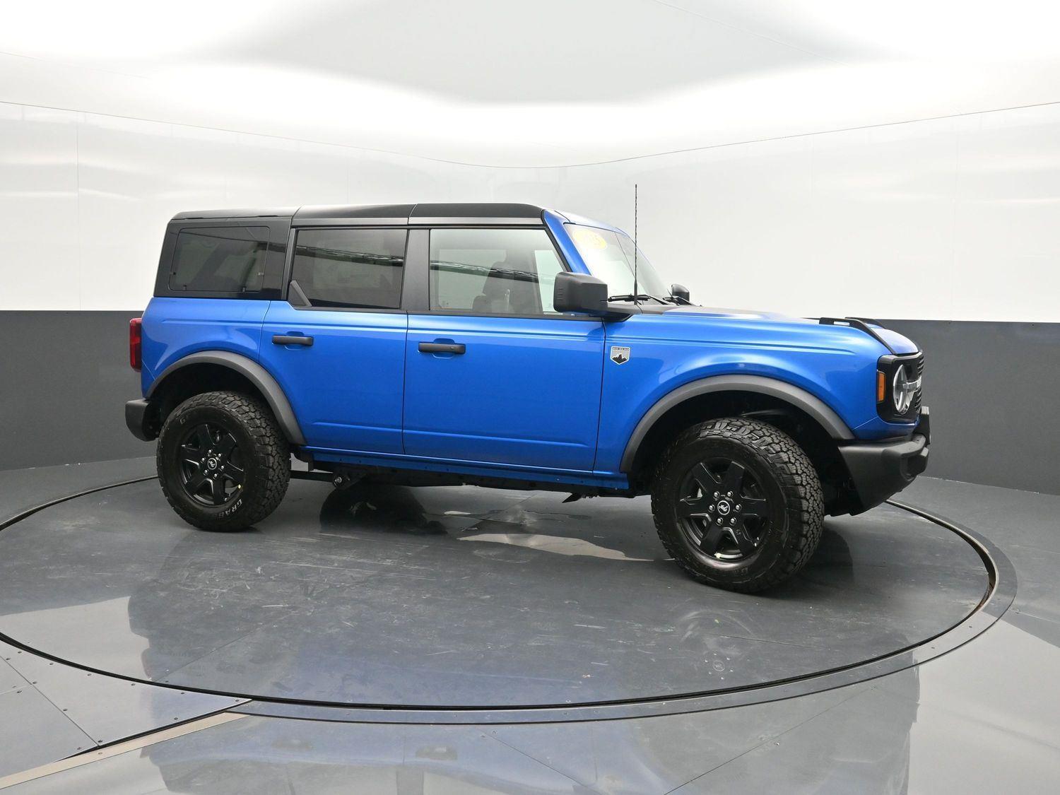 2025 Ford Bronco Big Bend photo 2