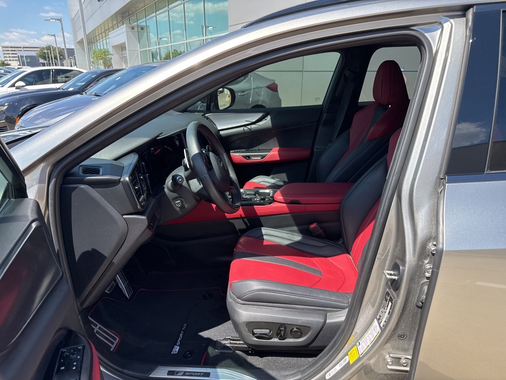 2023 Lexus NX 350 F SPORT Handling photo 2