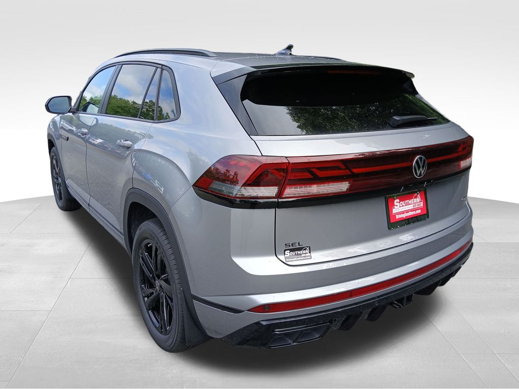 2026 Volkswagen Atlas Cross Sport SEL R-Line photo 3