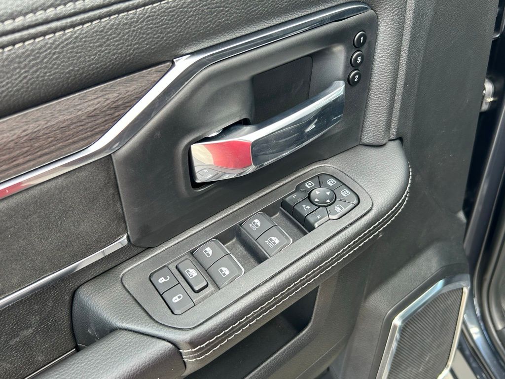 2025 Ram 3500 Laramie photo 45
