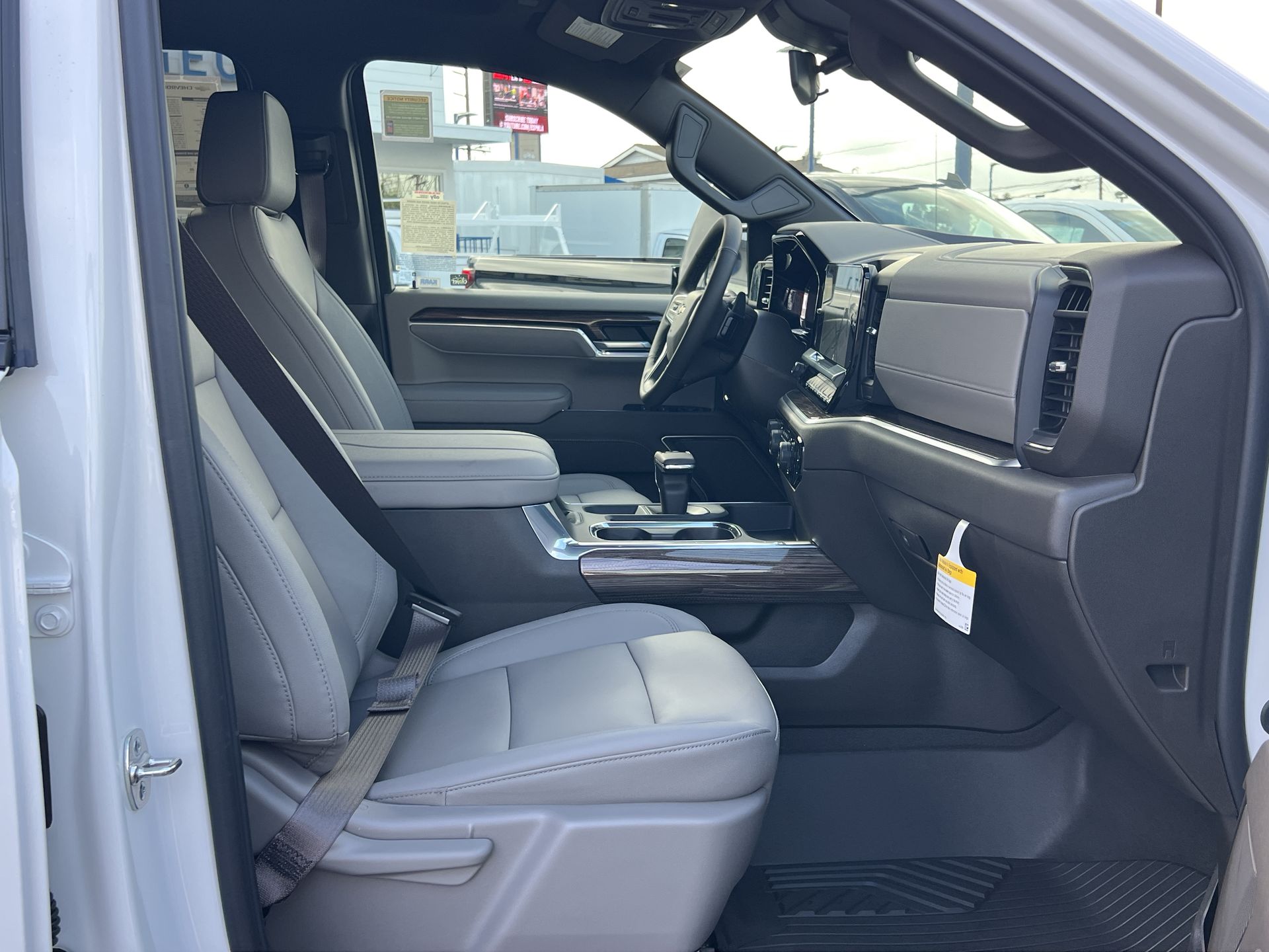 2026 Chevrolet Silverado 1500 LT photo 31
