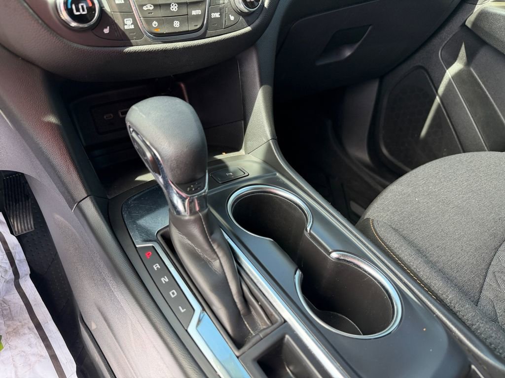 2024 Chevrolet Equinox LT photo 21
