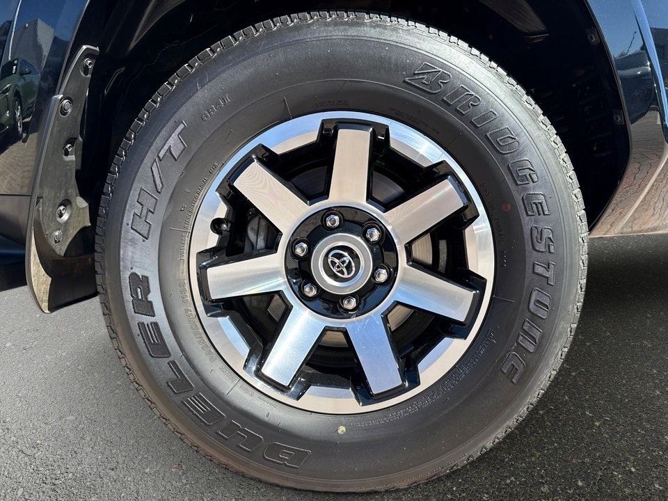 2024 Toyota 4Runner TRD Off-Road 4WD photo 12