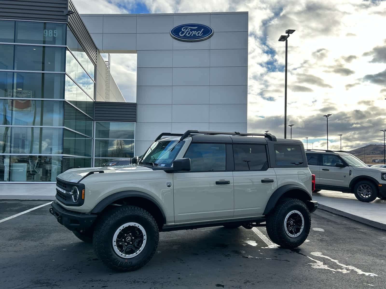2025 Ford Bronco 4-Door Big Bend's photo