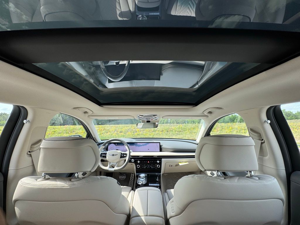 2025 Genesis G80 2.5T Sport Prestige photo 3