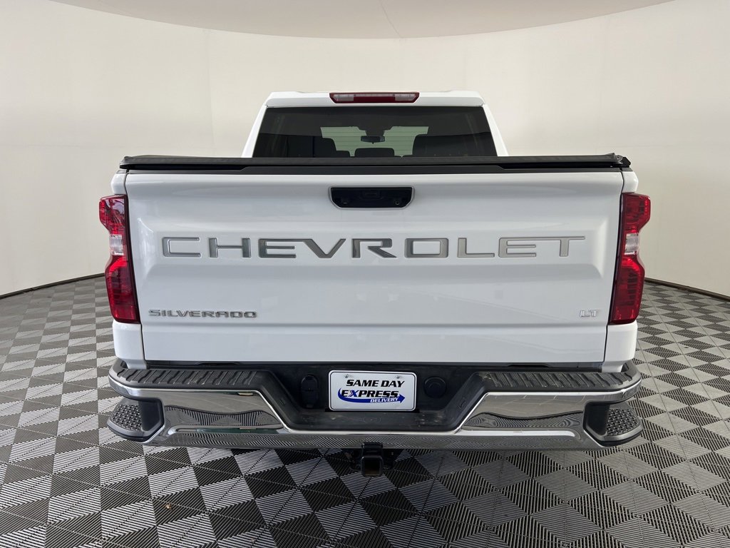 2025 Chevrolet Silverado 1500 LT photo 3