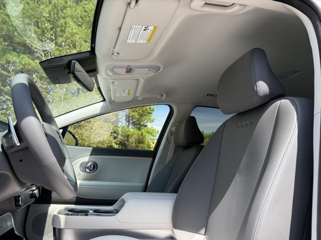 2026 Hyundai Ioniq SEL photo 22