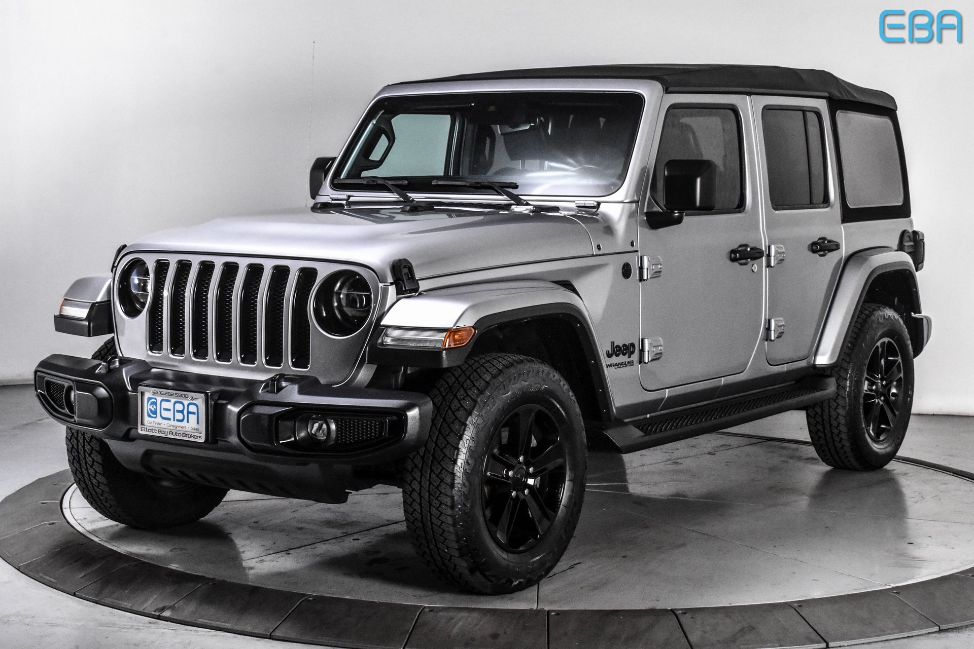 2021 Jeep Wrangler Unlimited Sahara Altitude photo 2