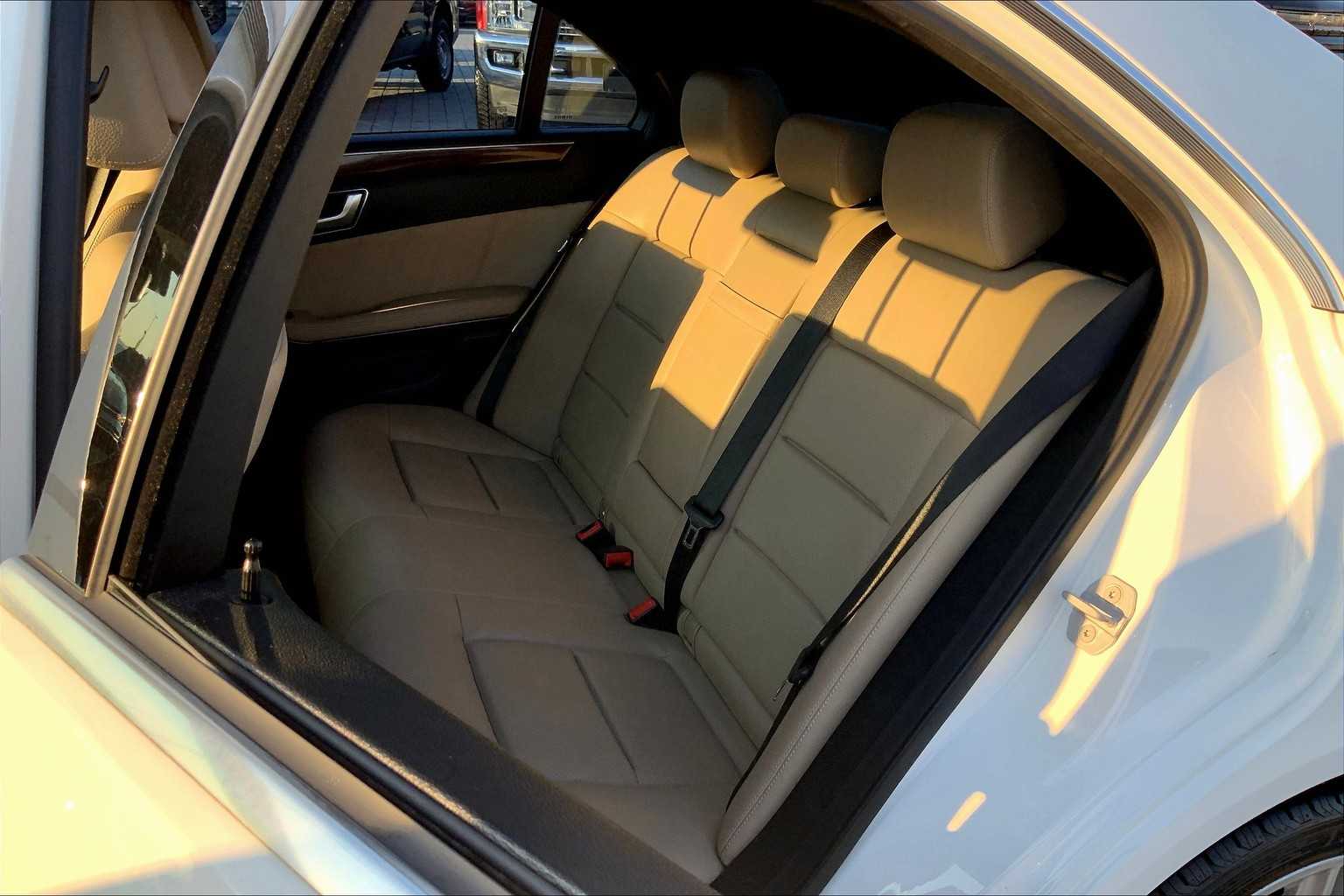 2013 Mercedes Benz E 350 Sport photo 19