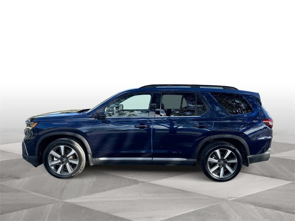 2024 Honda Pilot Touring photo 3