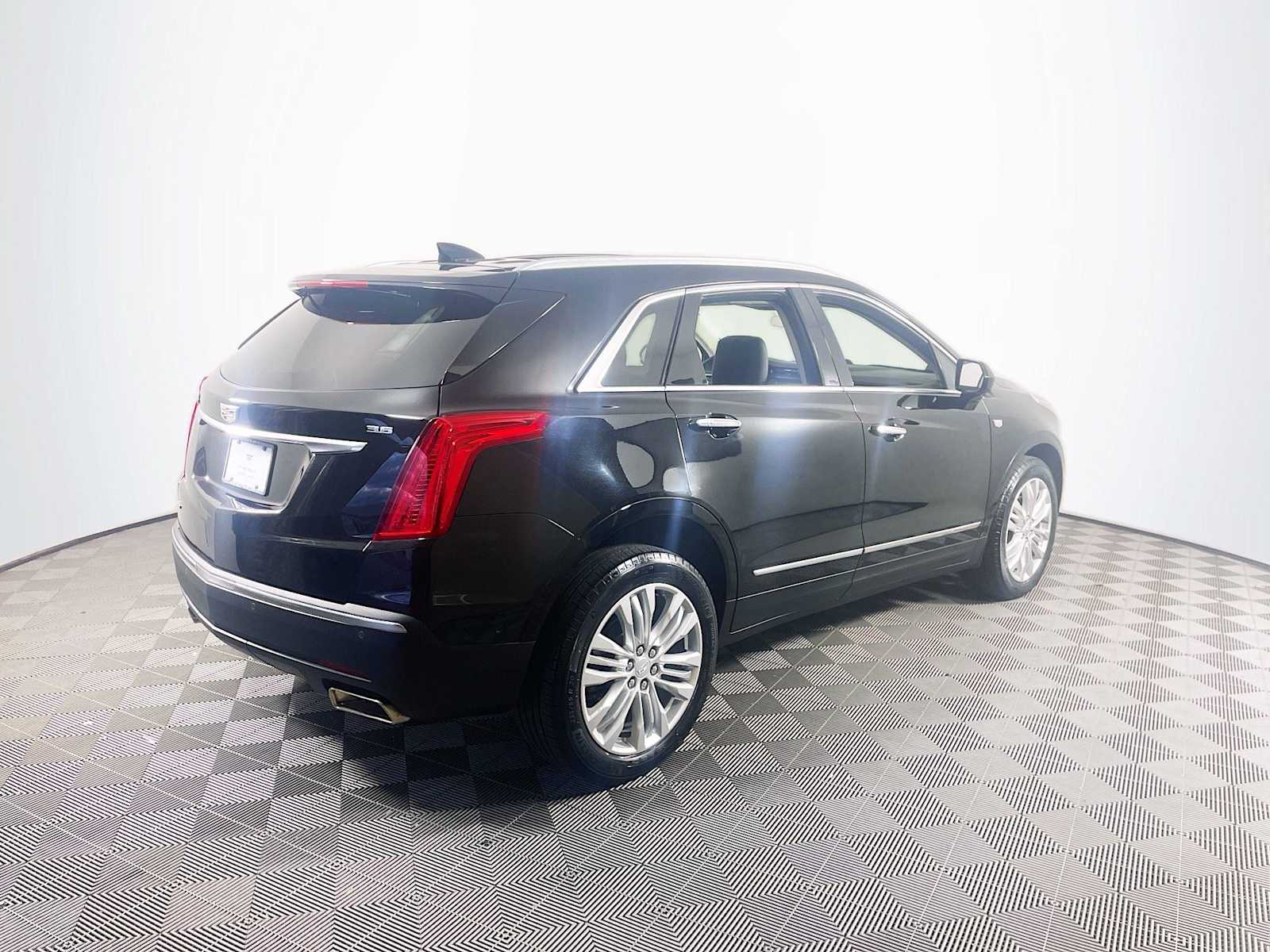 2018 Cadillac XT5 Premium Luxury photo 4