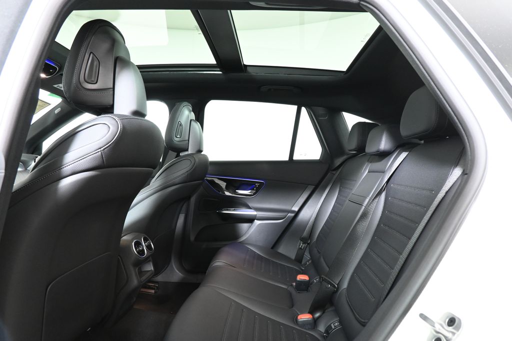 2025 Mercedes Benz GLC 300 4MATIC photo 23