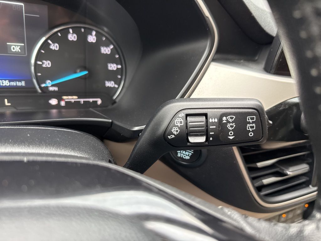 2021 Ford Escape Hybrid SEL photo 25