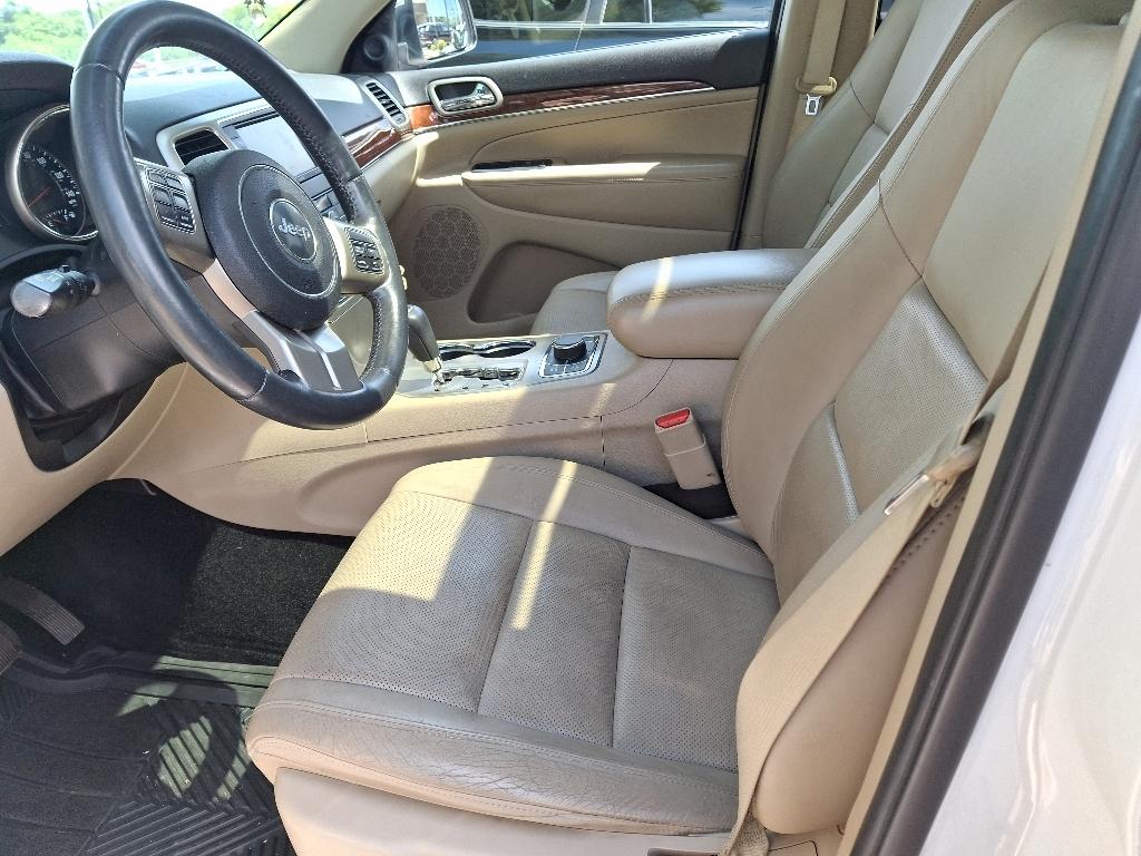 Used 2013 Jeep Grand Cherokee Limited with VIN 1C4RJFBT1DC596769 for sale in Kansas City