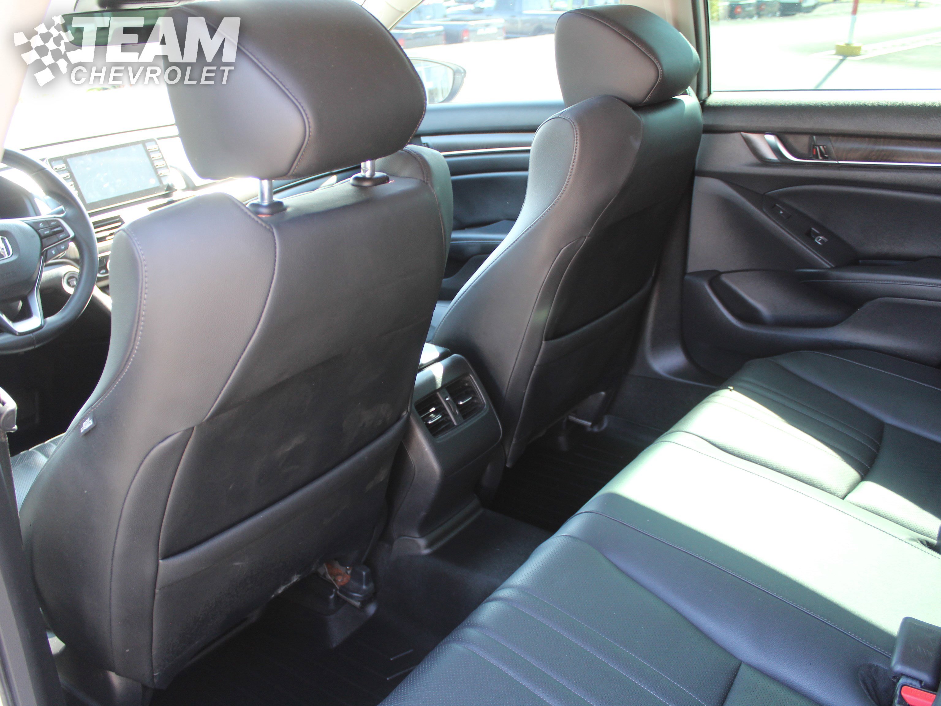 2018 Honda Accord Touring 1.5T photo 19