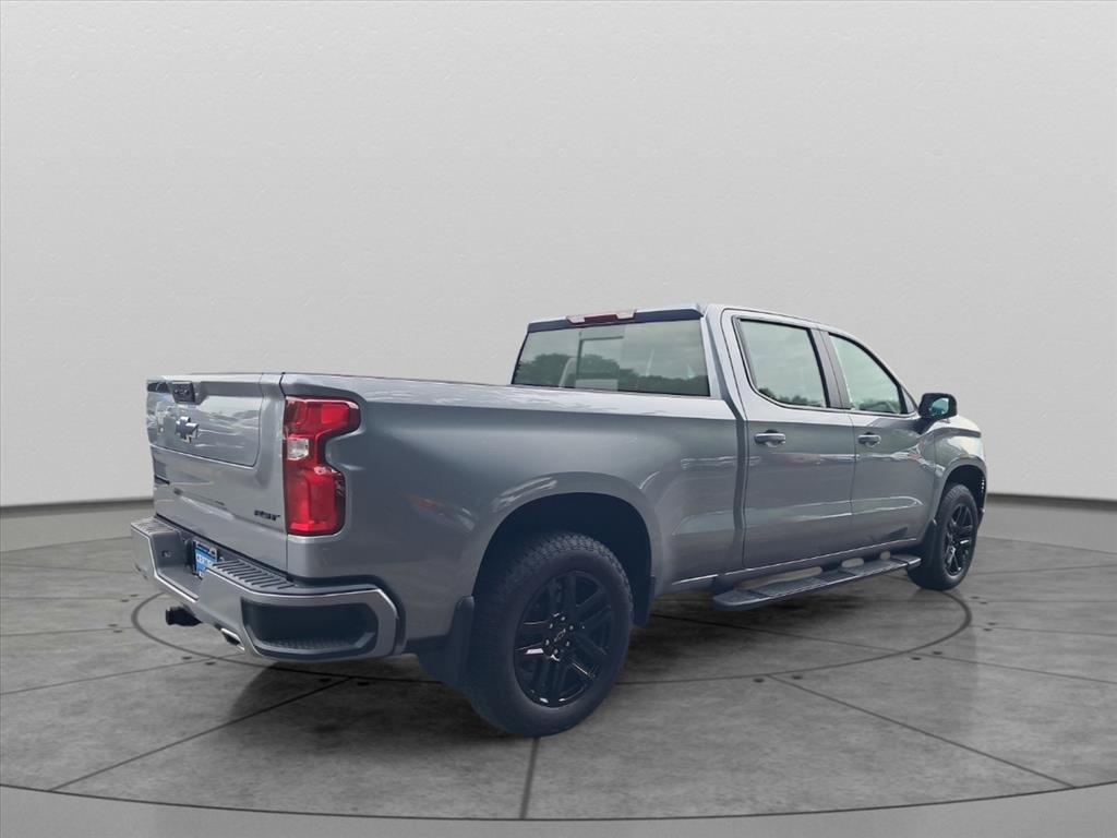 2024 Chevrolet Silverado 1500 RST photo 4