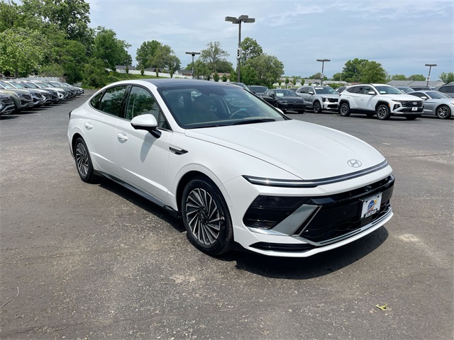 2025 Hyundai Sonata Hybrid Limited photo 30