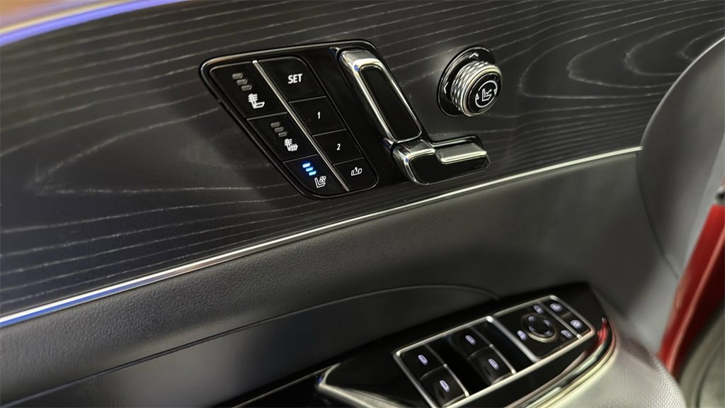 2024 Cadillac Lyriq Luxury photo 27