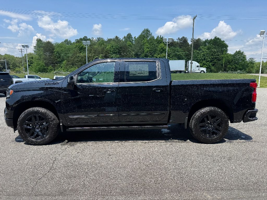 New 2025 Black Chevrolet High Country image 3