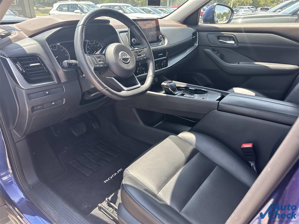 2023 Nissan Rogue SV photo 12
