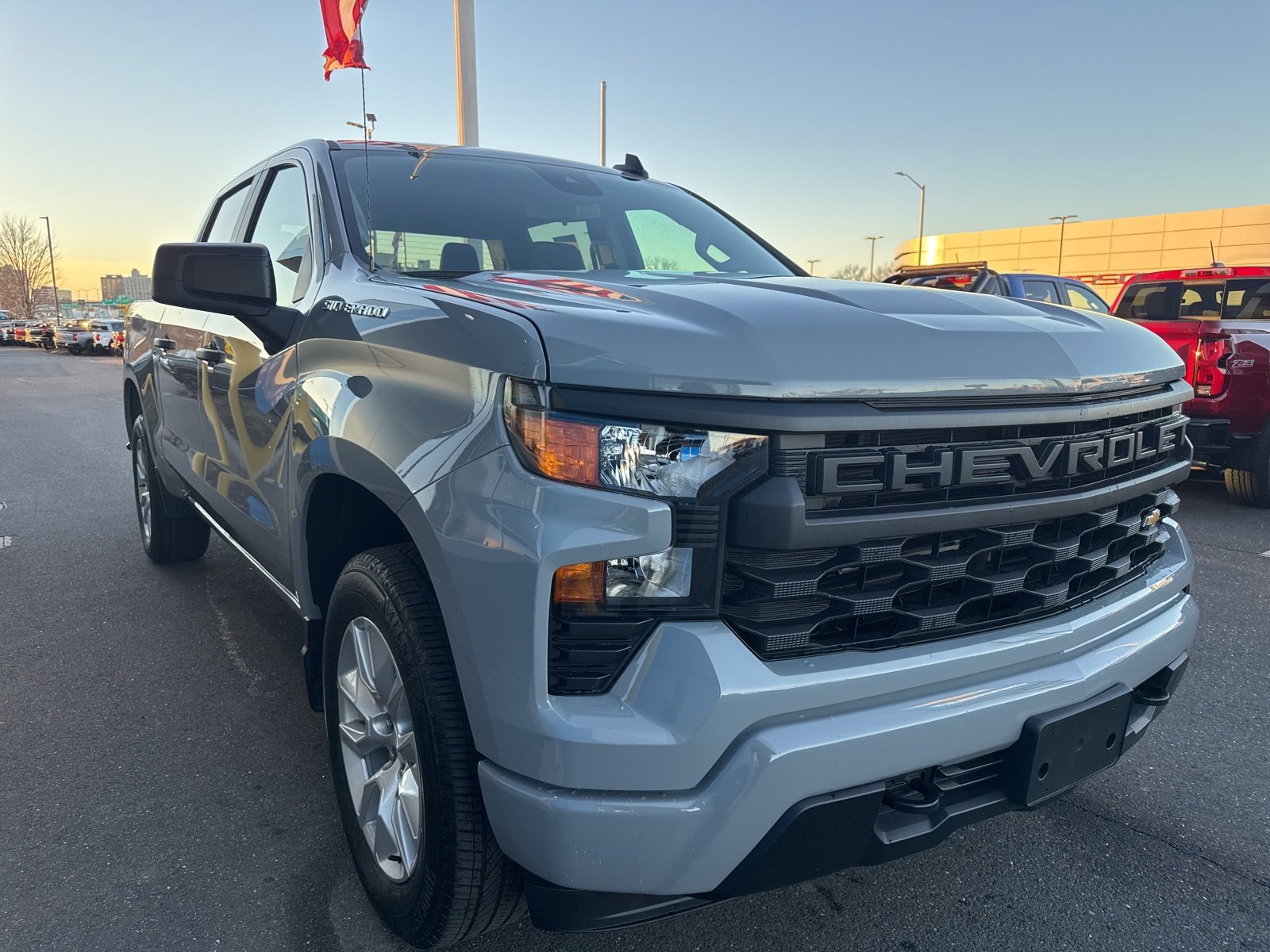 2024 Chevrolet Silverado 1500 Custom photo 4