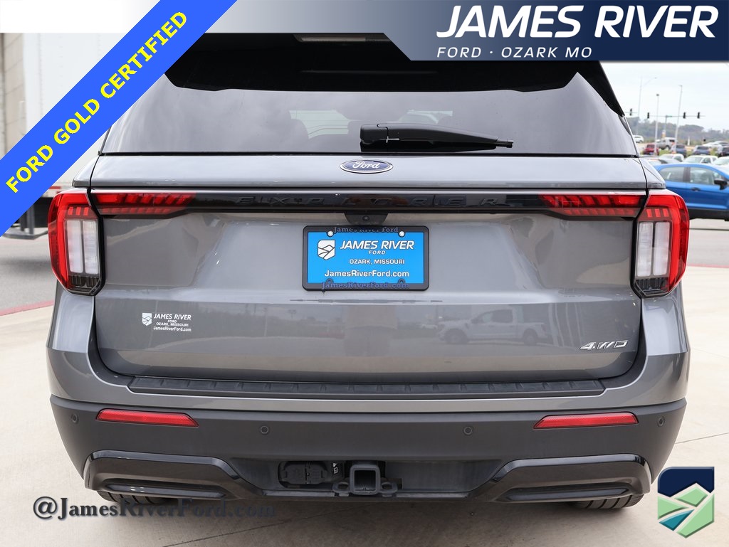 2025 Ford Explorer ST-Line photo 2