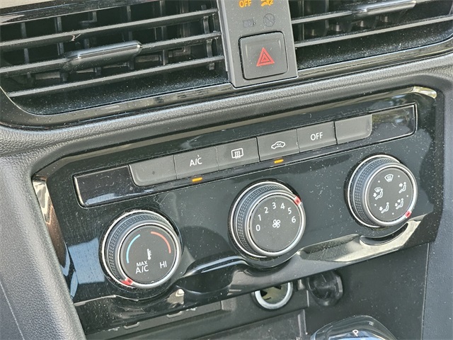 2024 Volkswagen Taos S photo 19