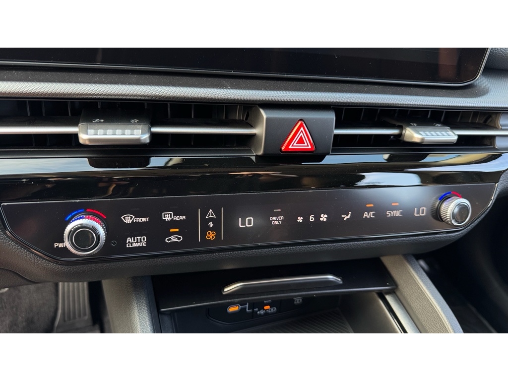 2026 Kia Sportage Hybrid LX photo 18