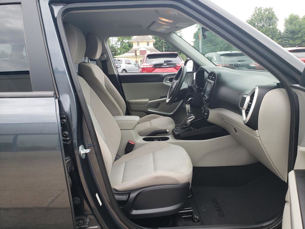 2020 Kia Soul LX S X-Line photo 18