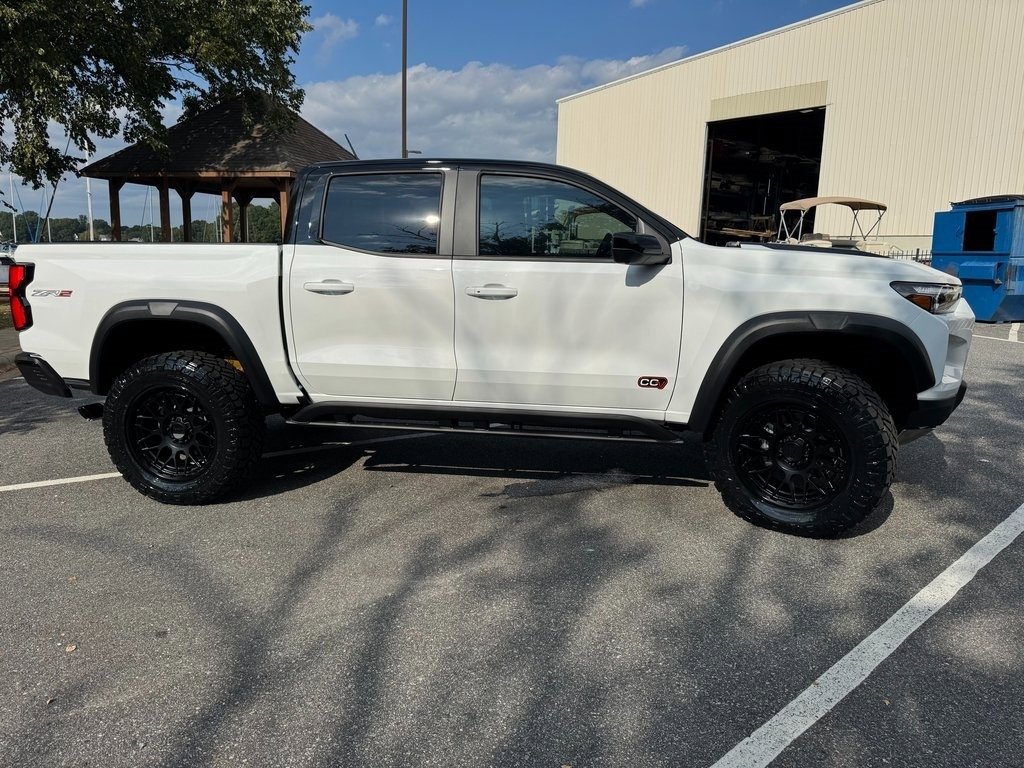 2026 Chevrolet Colorado ZR2 photo 10