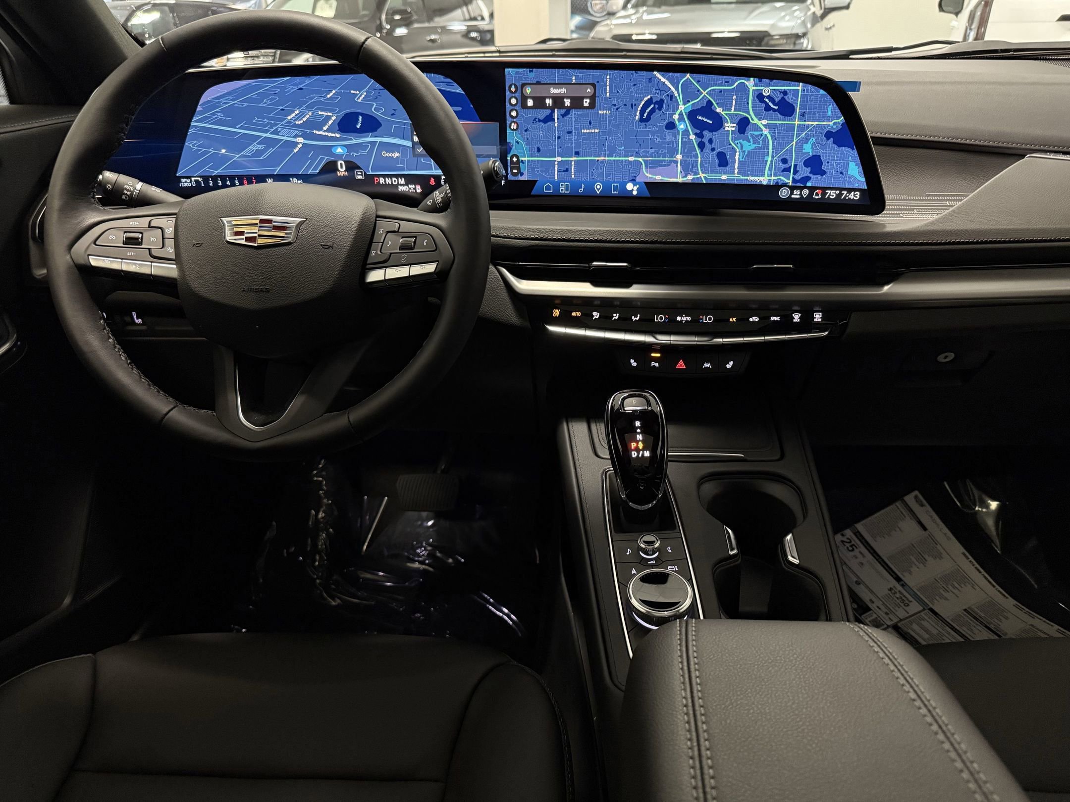 2025 Cadillac XT4 Premium Luxury photo 4