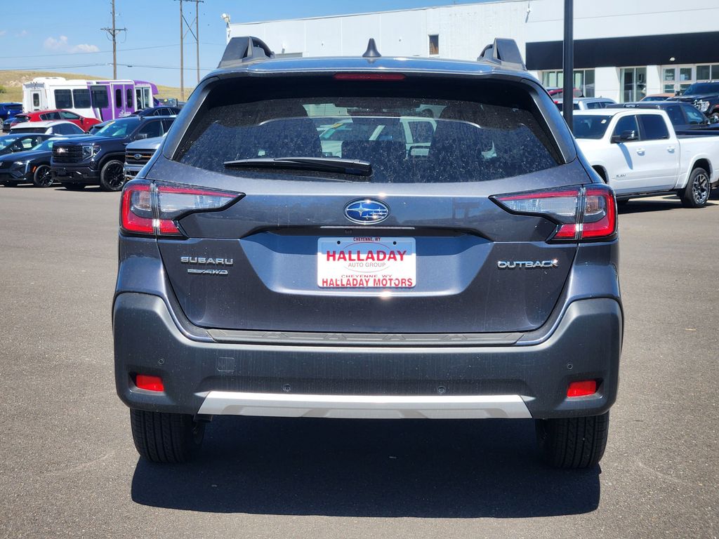 2025 Subaru Outback Limited photo 3
