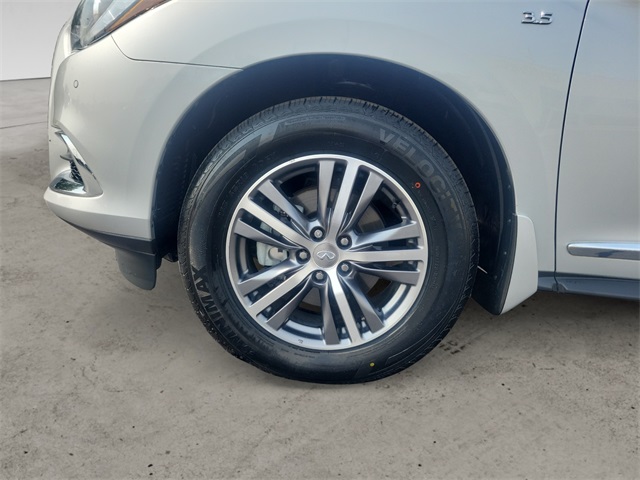 2020 Infiniti QX60 Luxe photo 14