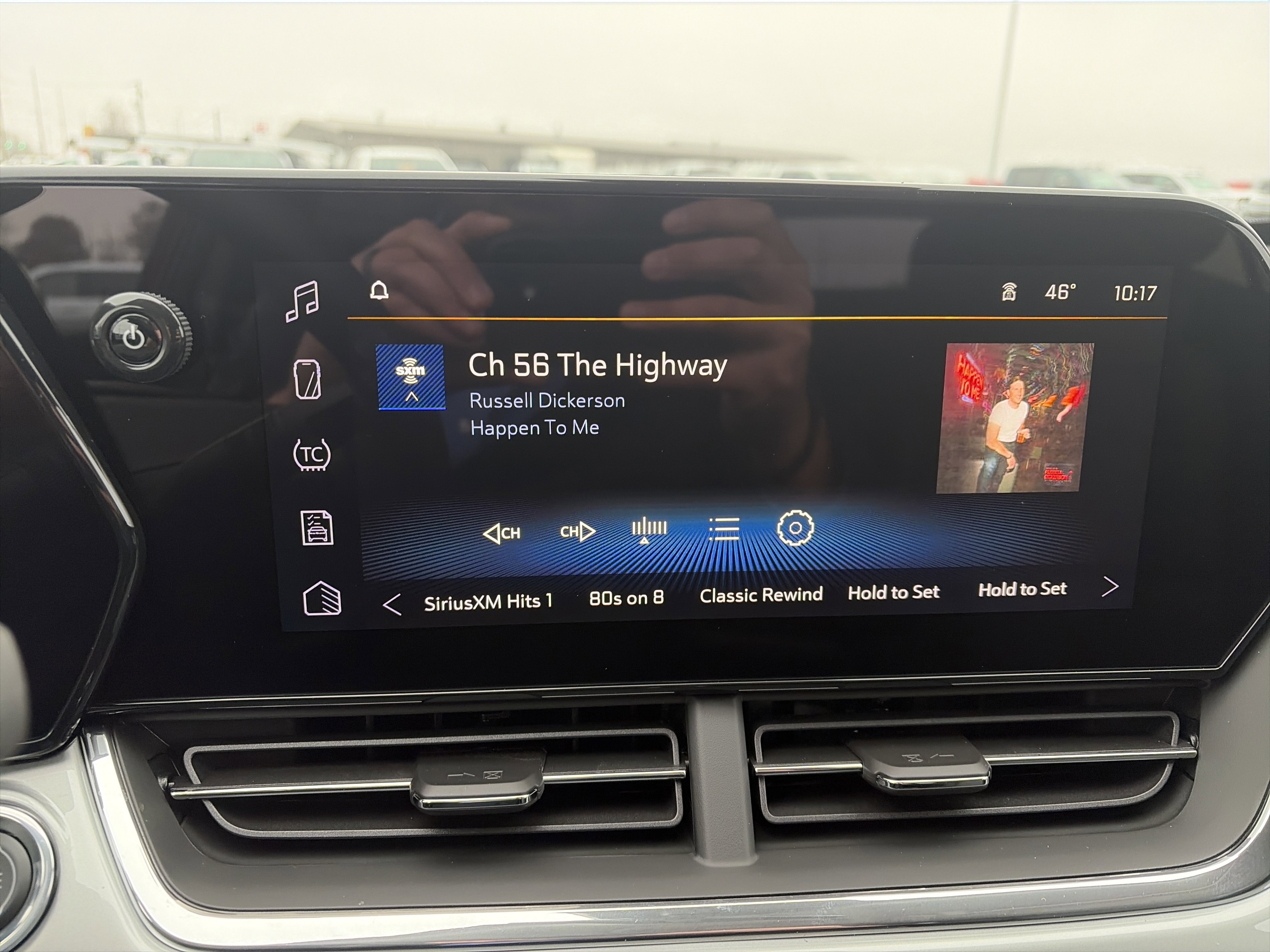 2026 Chevrolet Trax LT photo 2