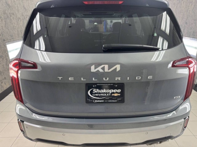 2024 Kia Telluride S photo 3