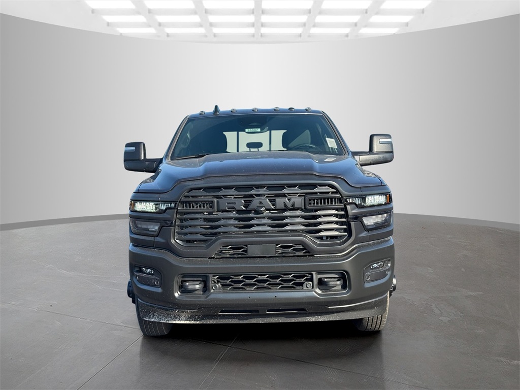 2026 Ram 3500 Tradesman photo 2